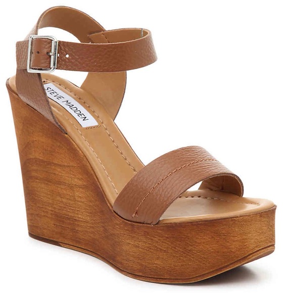 Steve Madden Shoes - Steve Madden Belma Wedge size 7 excellent cond.